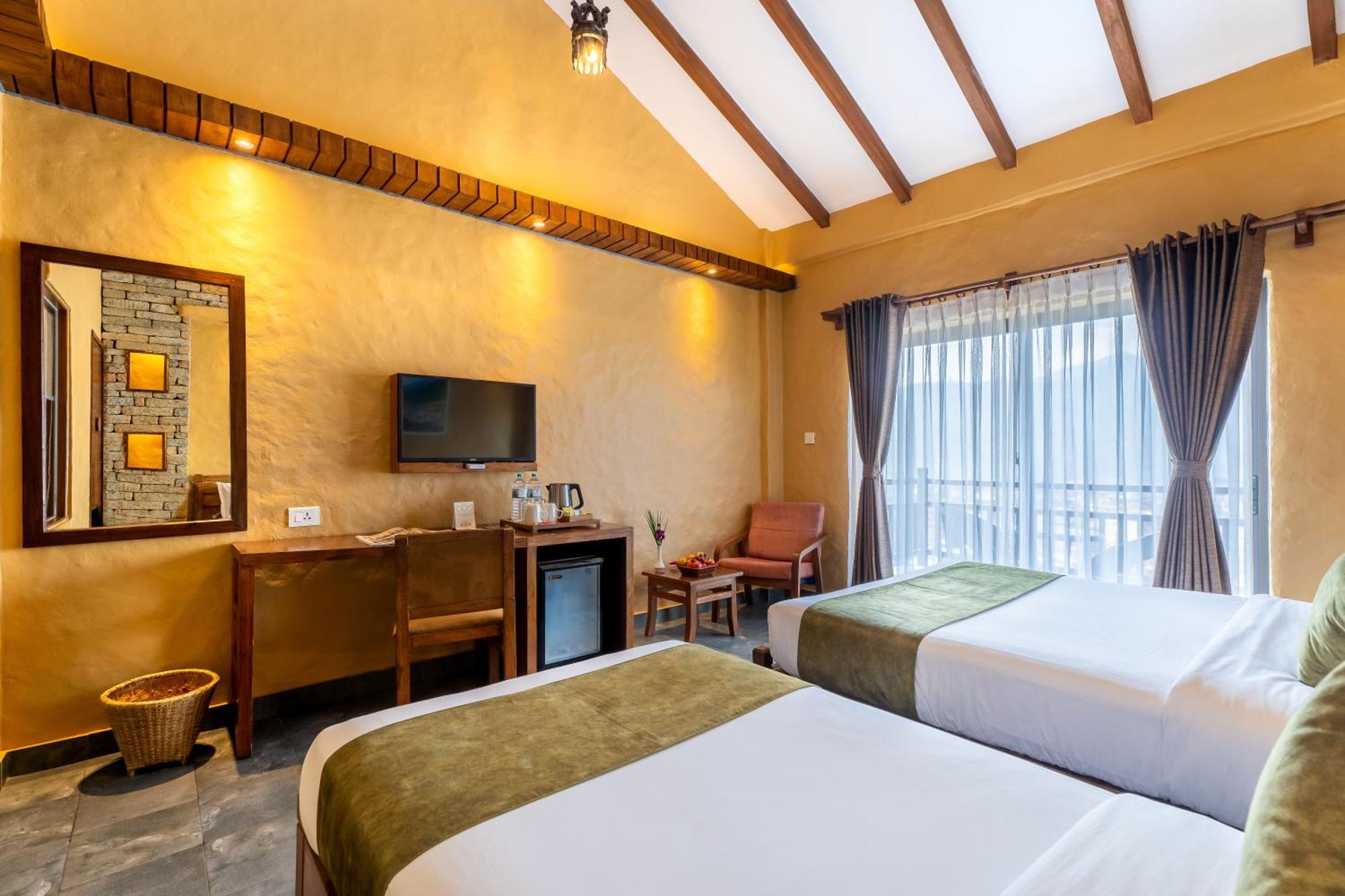 Bar Peepal Resort Pokhara Luaran gambar Deluxe Room